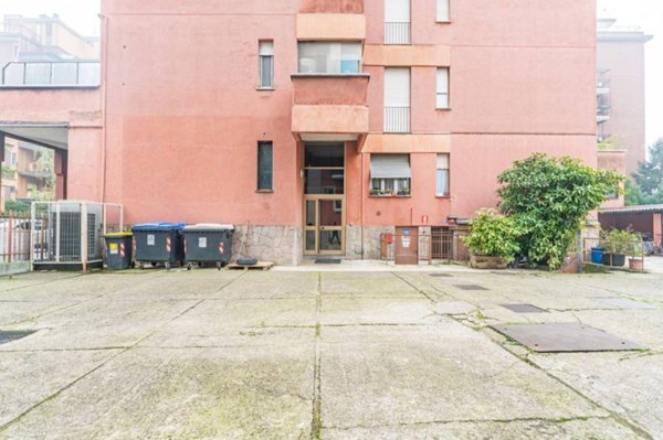 appartamento in vendita a Settimo Milanese in zona Cascine Olona