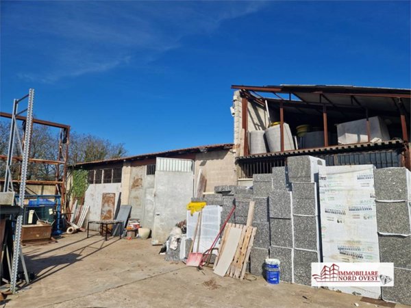 ufficio in vendita a Settimo Milanese in zona Cascine Olona