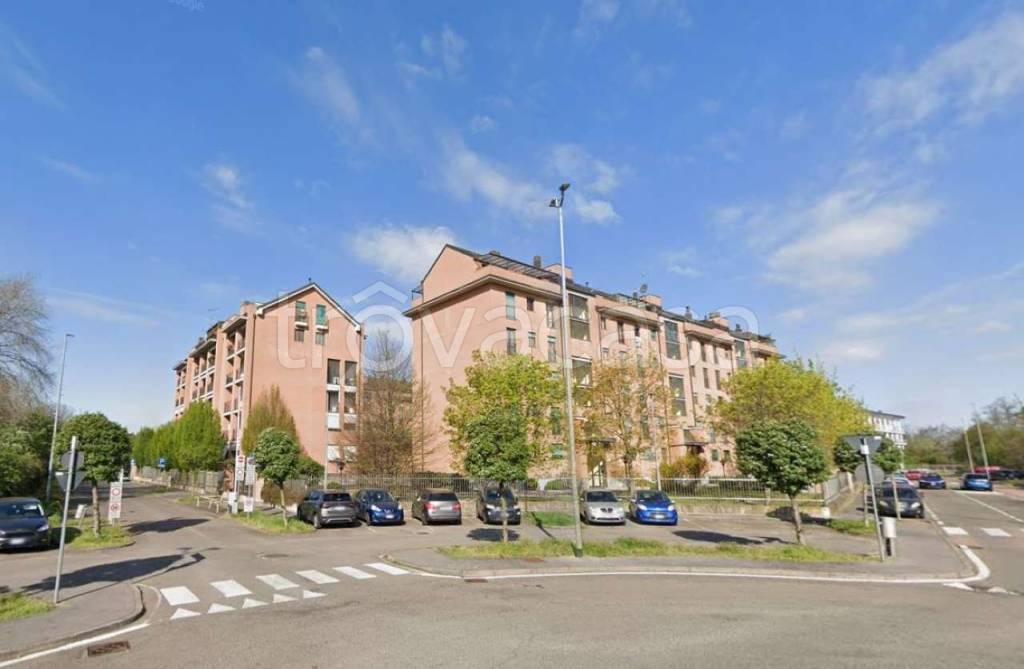 appartamento in vendita a Settimo Milanese in zona Seguro