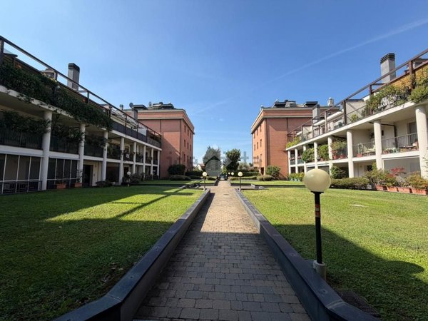 appartamento in vendita a Settimo Milanese in zona Vighignolo