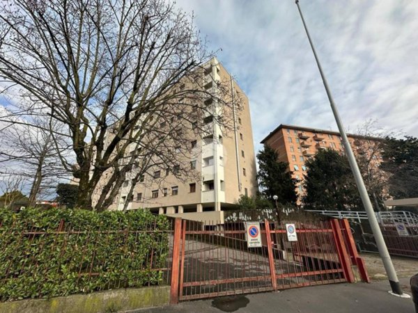 box auto in vendita a Settimo Milanese in zona Cascine Olona