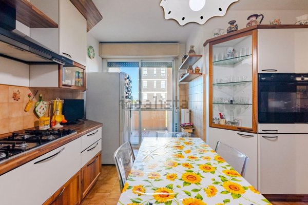 appartamento in vendita a Settimo Milanese in zona Cascine Olona