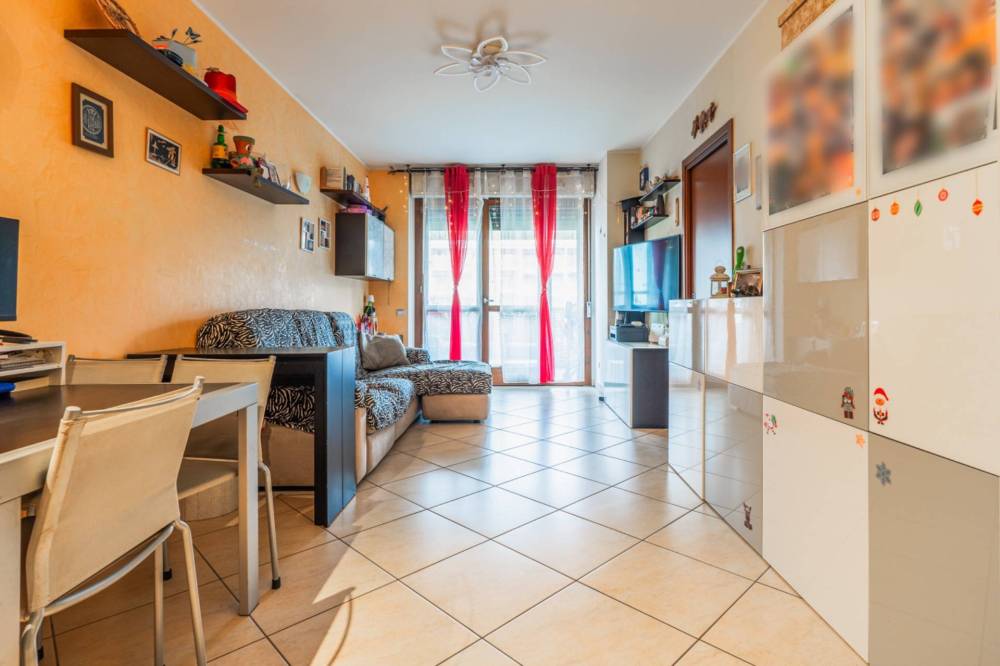 appartamento in vendita a Settimo Milanese in zona Villaggio Cavour