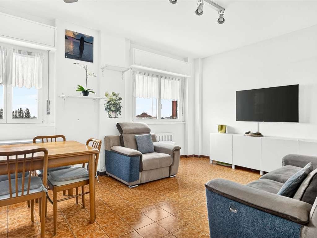 appartamento in vendita a Settimo Milanese in zona Cascine Olona