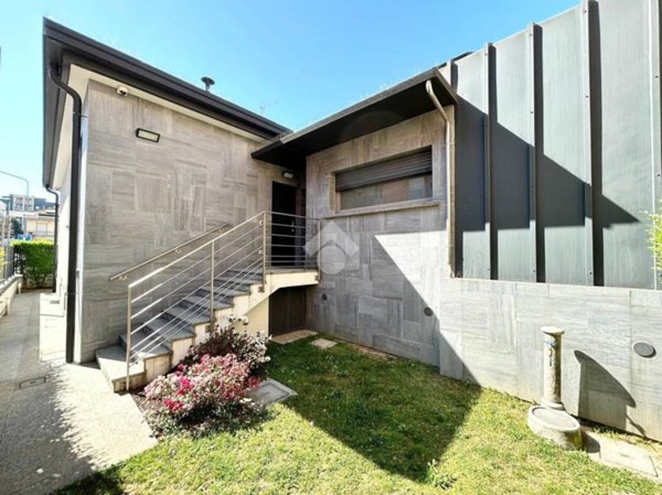casa indipendente in vendita a Settimo Milanese in zona Cascine Olona