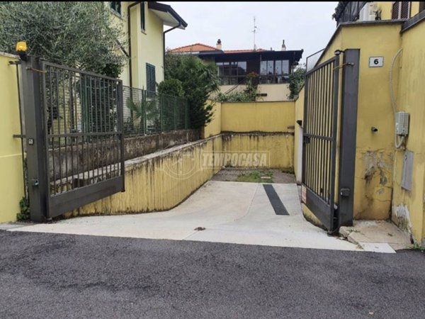 box auto in vendita a Settimo Milanese in zona Cascine Olona