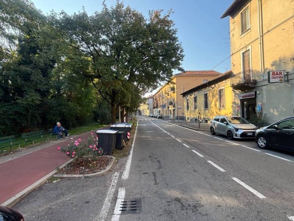 appartamento in vendita a Settimo Milanese in zona Villaggio Cavour