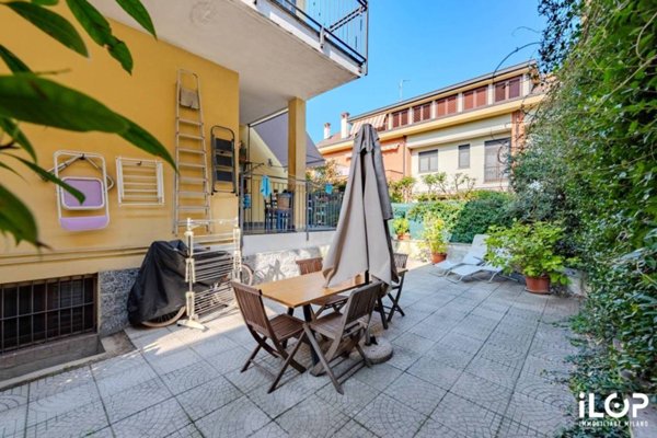 appartamento in vendita a Settimo Milanese in zona Seguro
