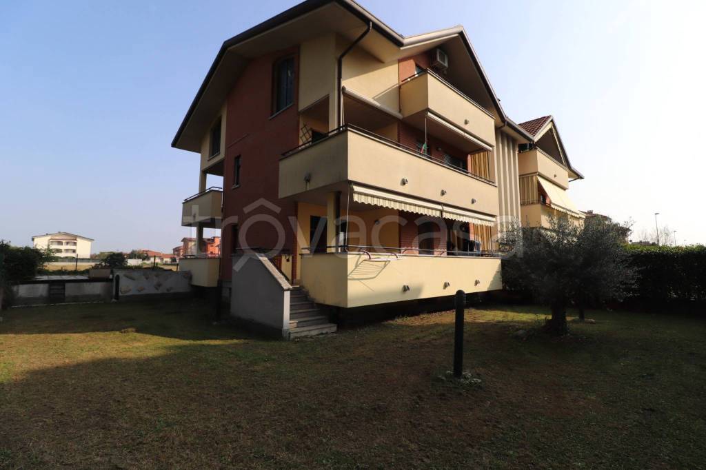 appartamento in vendita a Solaro