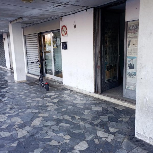 negozio in vendita a Solaro