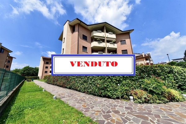 appartamento in vendita a Solaro