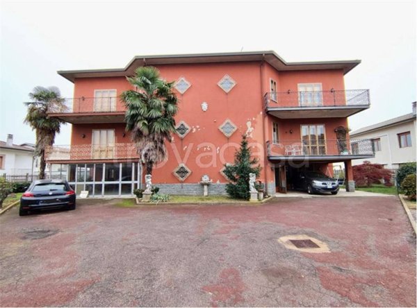 casa indipendente in vendita a Solaro