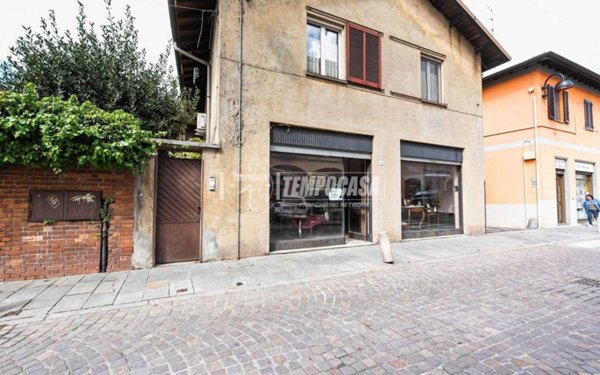 negozio in vendita a Solaro