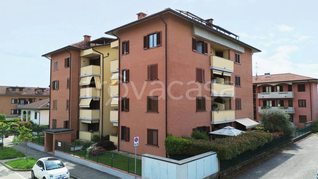 appartamento in vendita a Solaro