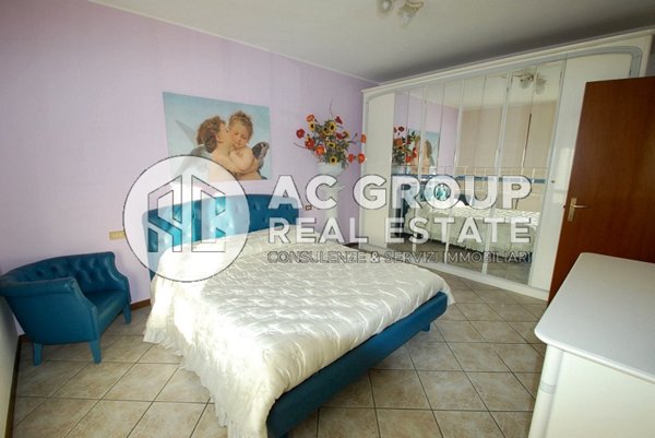 casa indipendente in vendita a Solaro