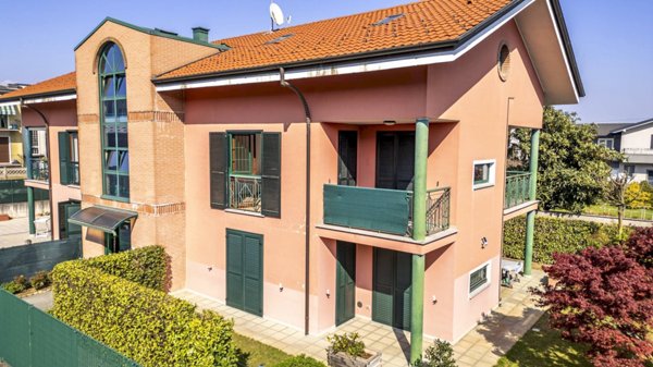 appartamento in vendita a Solaro