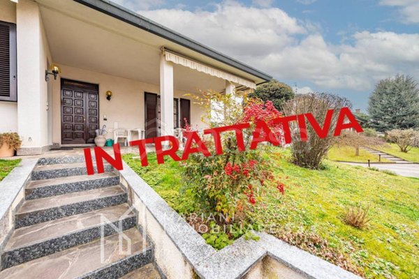 casa indipendente in vendita a Solaro