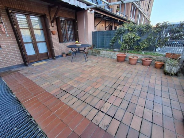 appartamento in vendita a Solaro in zona Villaggio Brollo