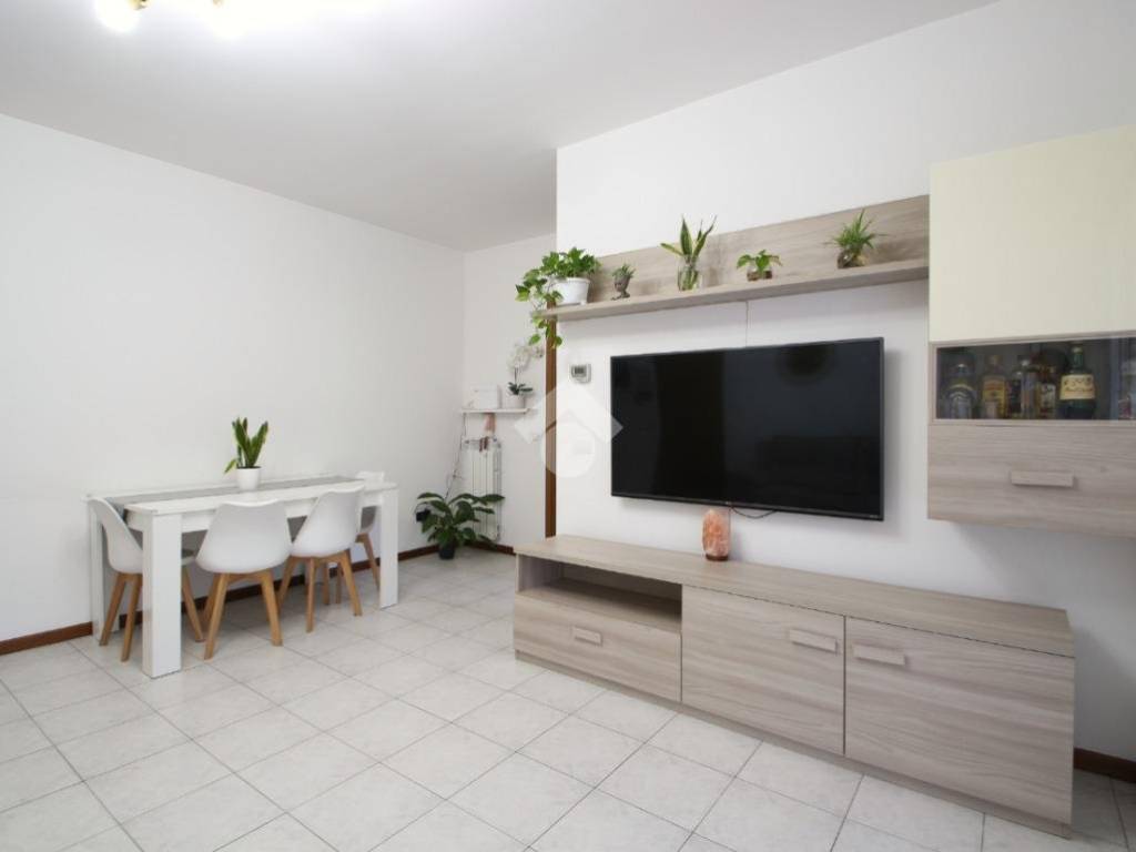 appartamento in vendita a Solaro