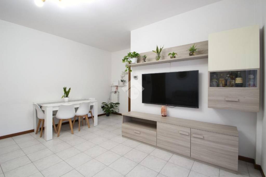 appartamento in vendita a Solaro