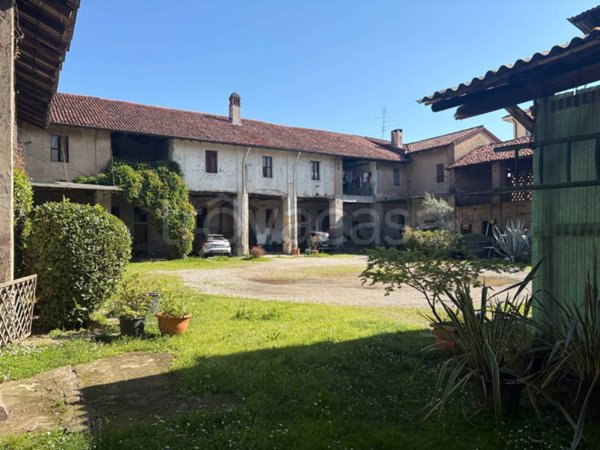 negozio in vendita a Solaro