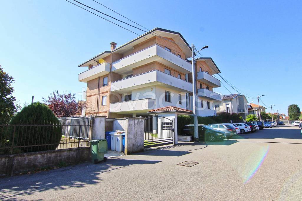 appartamento in vendita a Solaro