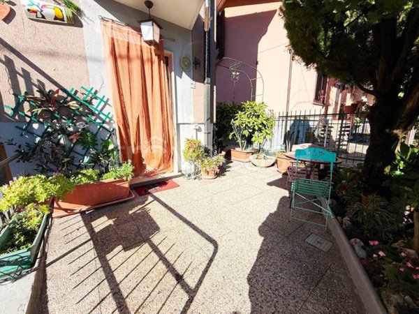 appartamento in vendita a Solaro in zona Villaggio Brollo