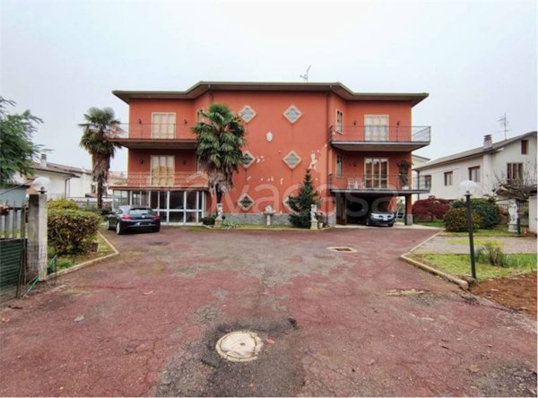 casa indipendente in vendita a Solaro