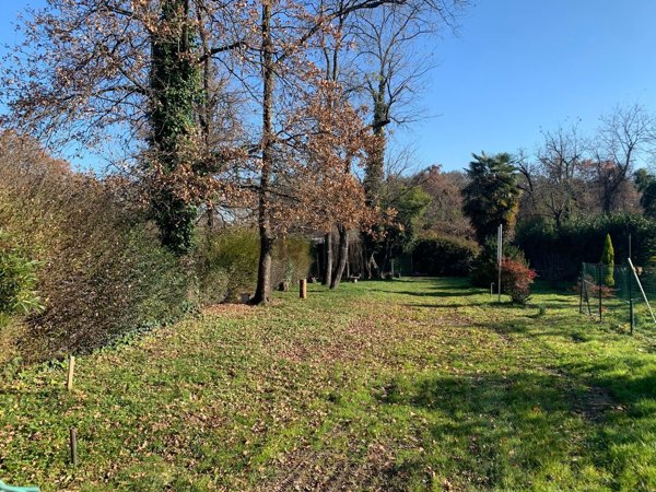 terreno agricolo in vendita a Solaro