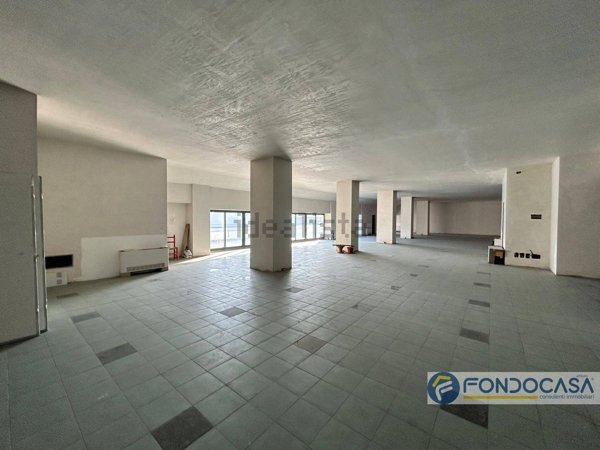 ufficio in vendita a Solaro