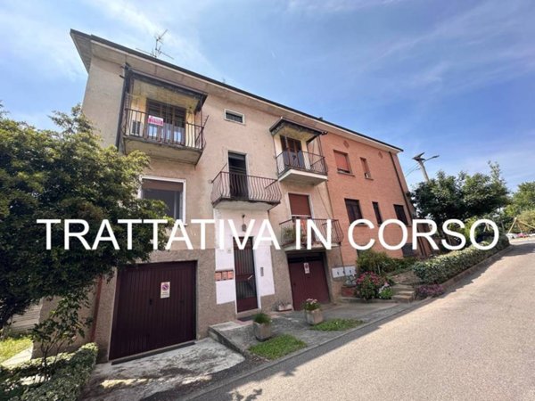 appartamento in vendita a Solaro in zona Villaggio Brollo