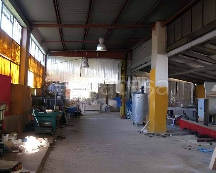 negozio in vendita a Solaro