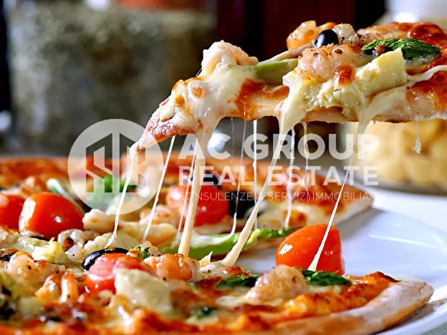 locale di sgombero in vendita a Solaro