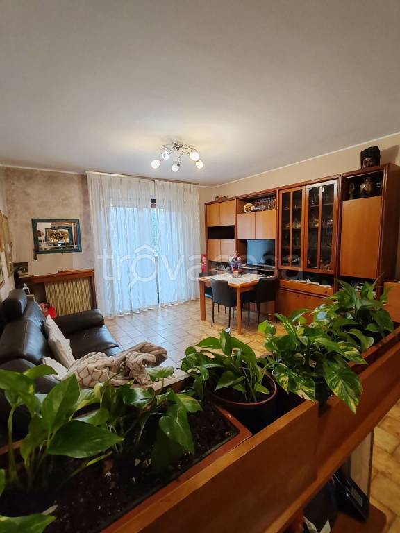 appartamento in vendita a Solaro