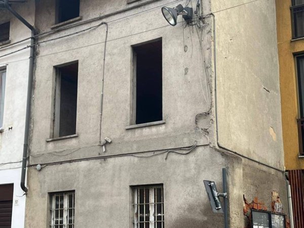 casa indipendente in vendita a Solaro