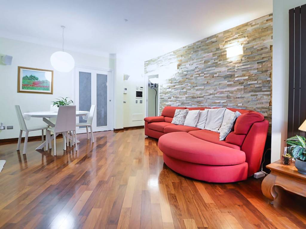 appartamento in vendita a Solaro