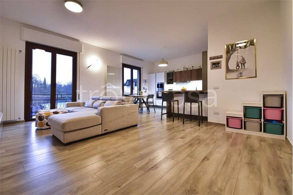 appartamento in vendita a Solaro