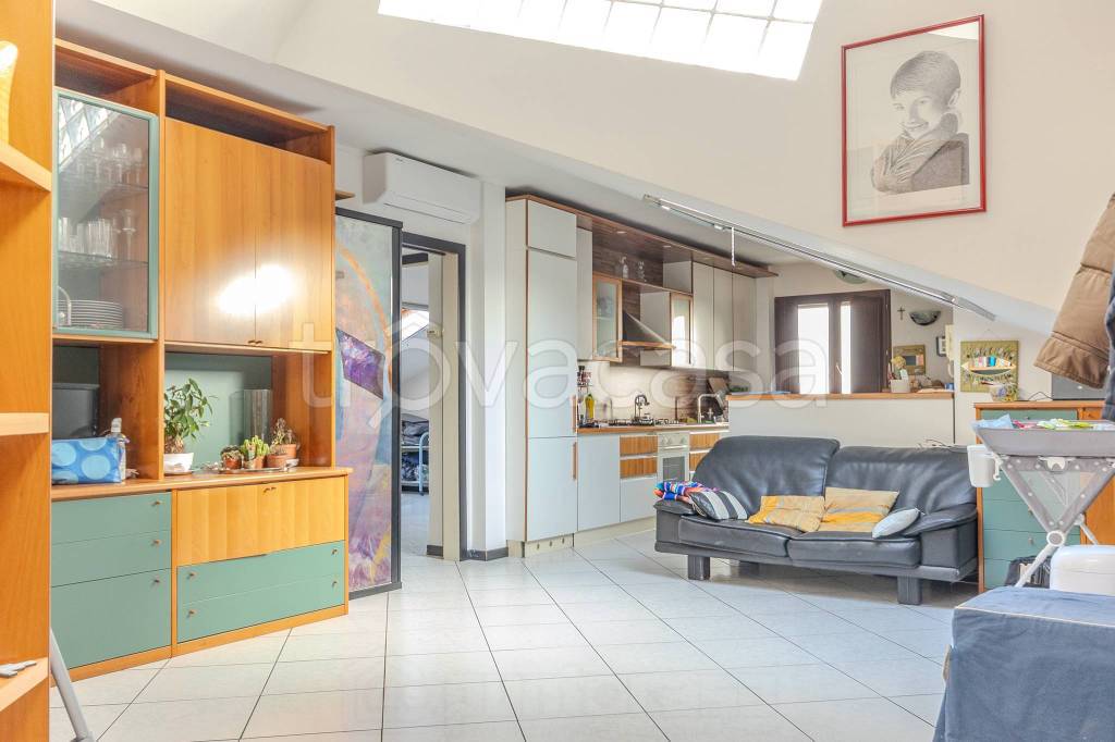 appartamento in vendita a Solaro