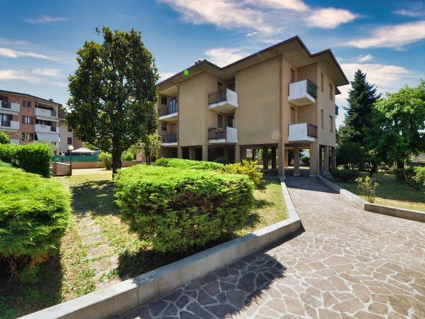 appartamento in vendita a Solaro