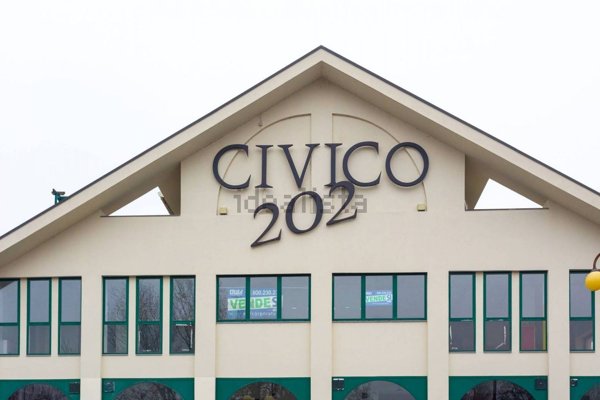 ufficio in vendita a Solaro