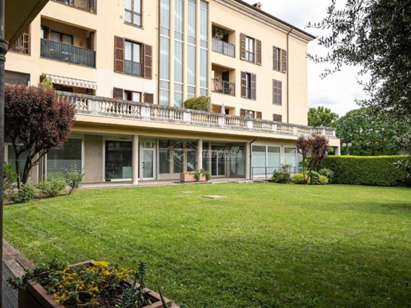 appartamento in vendita a Solaro