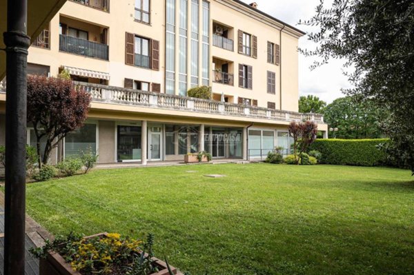 appartamento in vendita a Solaro