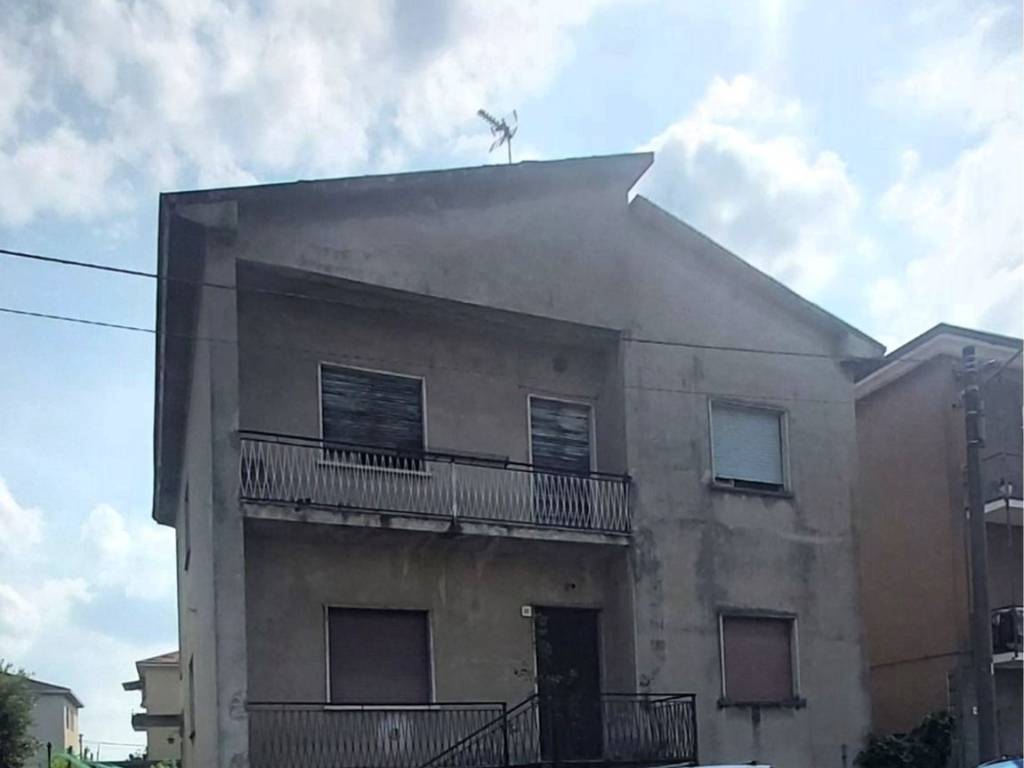 casa indipendente in vendita a Solaro