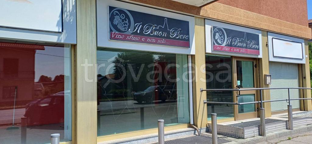 negozio in vendita a Solaro