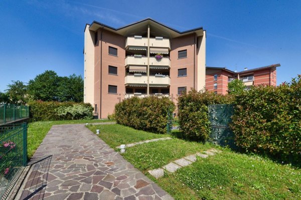 appartamento in vendita a Solaro