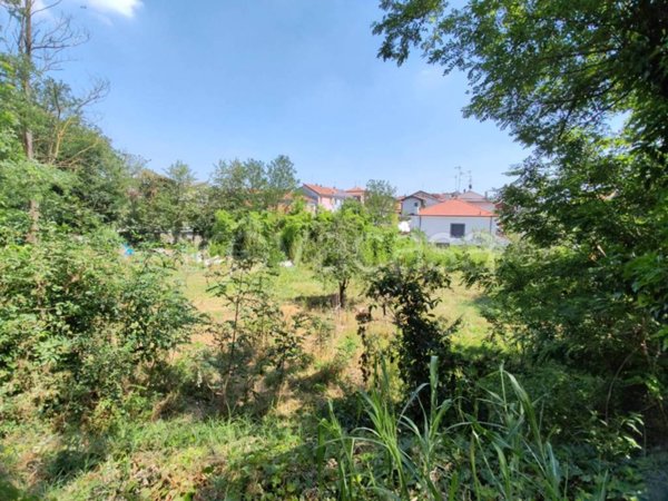 terreno agricolo in vendita a Solaro in zona Villaggio Brollo
