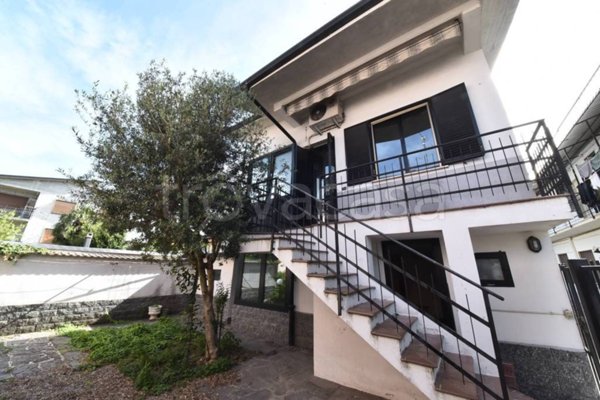 casa indipendente in vendita a Solaro
