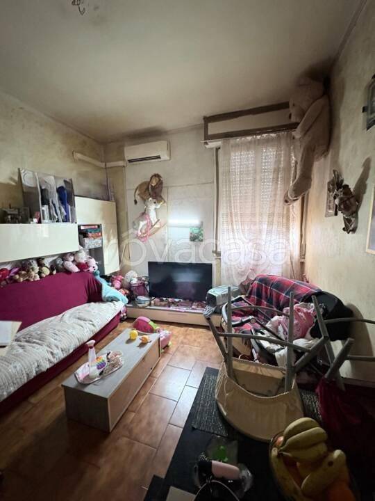 appartamento in vendita a Solaro in zona Villaggio Brollo