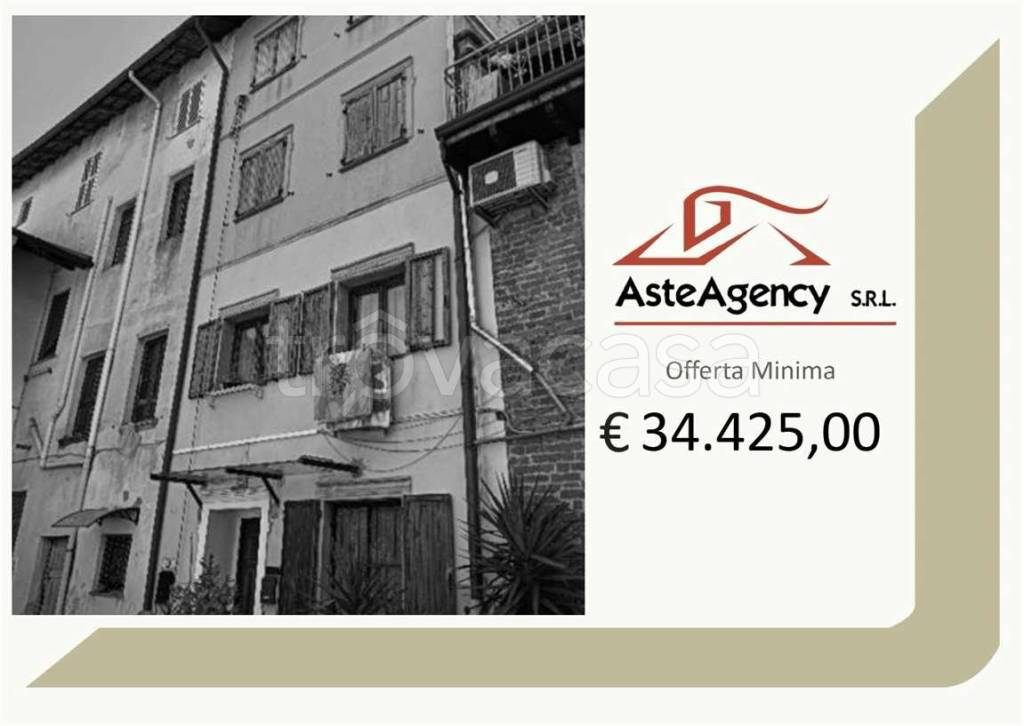 casa indipendente in vendita a Solaro