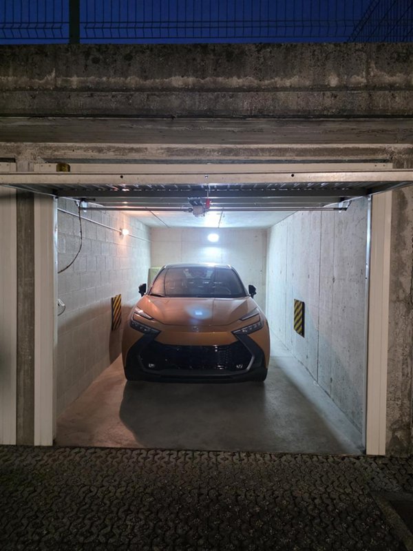 box auto in vendita a Solaro in zona Villaggio Brollo